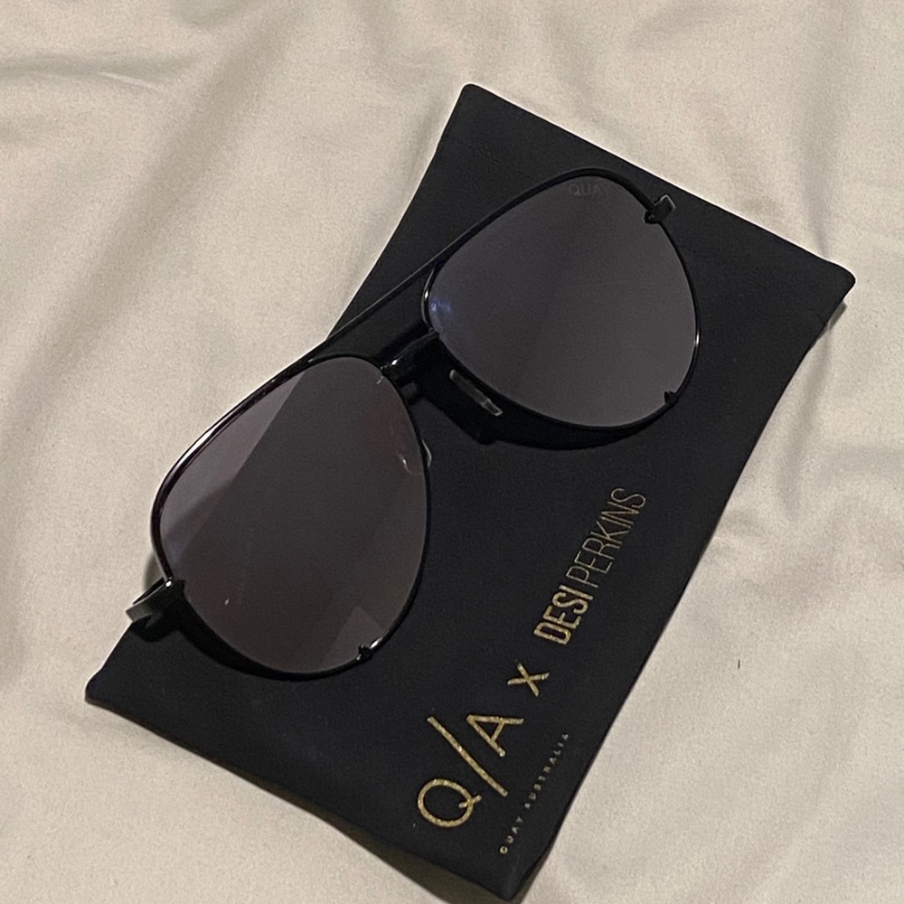 Quay x Desi Perkins High Key Sunglasses